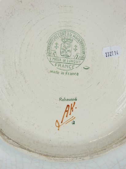 LONGWY: Circular-shaped dish in crackleware...