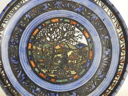 Georges CUEILLE (1927-) : Plat circulaire...