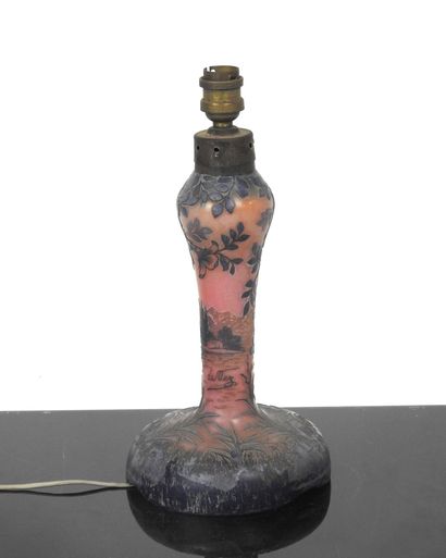 DENEZ. Multi-layered glass lamp base with...