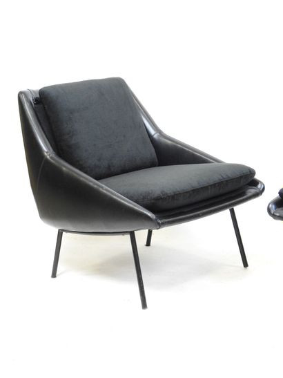 STEINER (editor) : Pair of armchairs model...