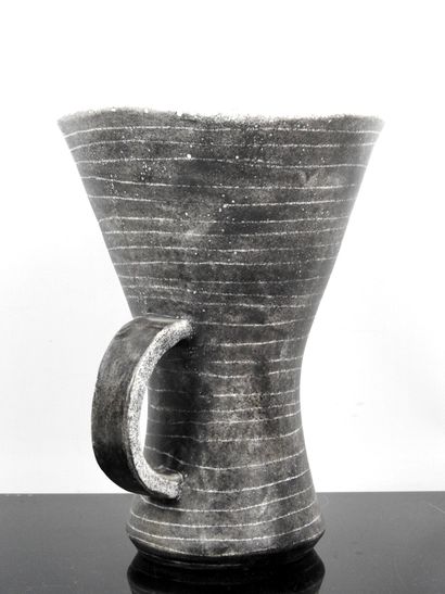 Mado JOLAIN (1929 - 2019): Grey ceramic diabolo...