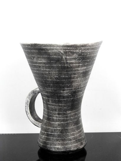 Mado JOLAIN (1929 - 2019): Grey ceramic diabolo...