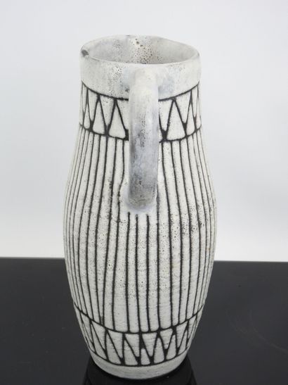 Jacques POUCHAIN (1927-2015): Light gray...