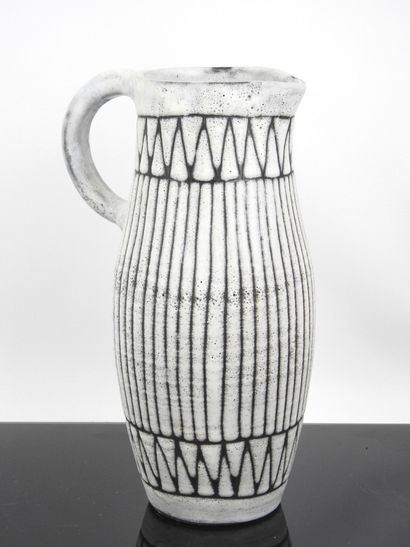 Jacques POUCHAIN (1927-2015): Light gray...