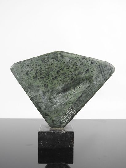 Nabil HELOU (b. 1969): Shooting star. Marble...
