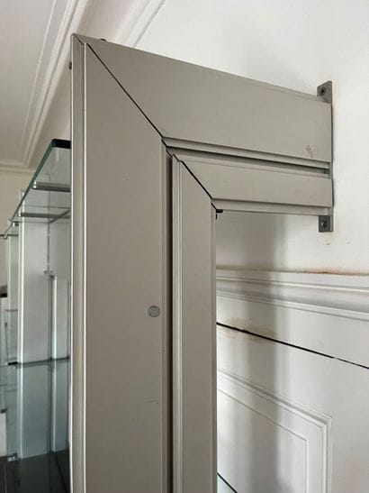 LARGE MODULABLE WALL LIBRARY forming a desk,...