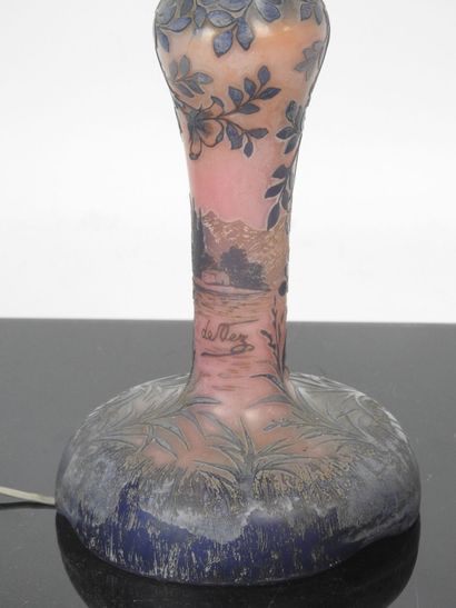 DENEZ. Multi-layered glass lamp base with...