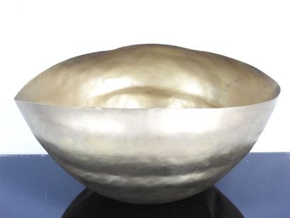 Tom DIXON (b. 1959): Eclectic. Oval copper...