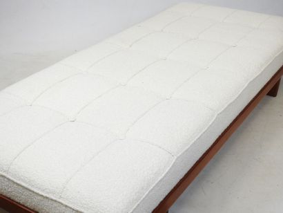 Grete JALK (1920-2006): Daybed. Wooden bed...