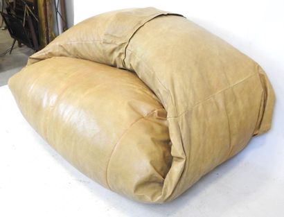 Raphael RAFFEL (1912-2000): Curved sofa in...