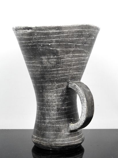Mado JOLAIN (1929 - 2019): Grey ceramic diabolo...