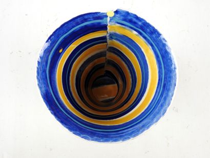 Mary VIGOR (b. 1947 in England, lives in...