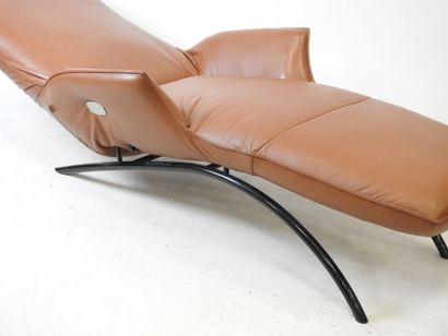 SEANROYALE : Tan leather and metal chaise...