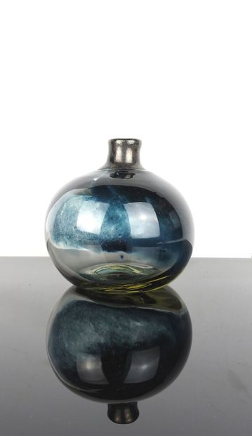 Claude MONOD (1944-1990): Glass ball vase...
