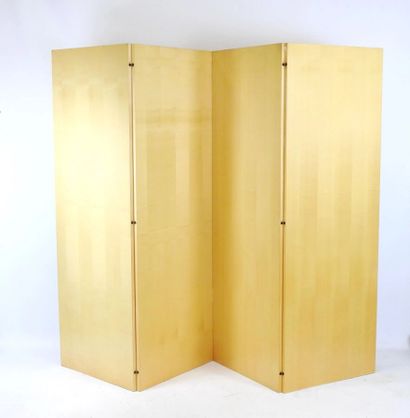 Sycamore veneered four-leaf PARAVENT. Circa...