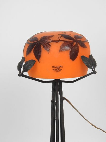 DELATTE à Nancy: Wrought-iron mushroom lamp...