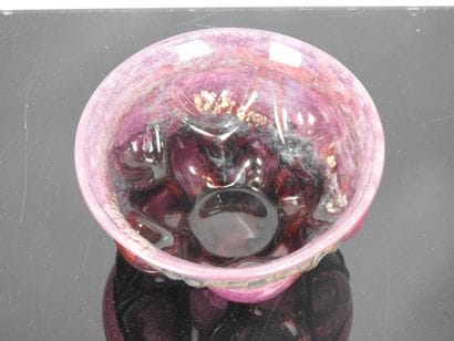 DAUM et MAJORELLE: Goblet in marmorated glass...