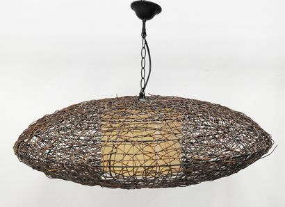 Travail moderne
Suspension de forme navette...