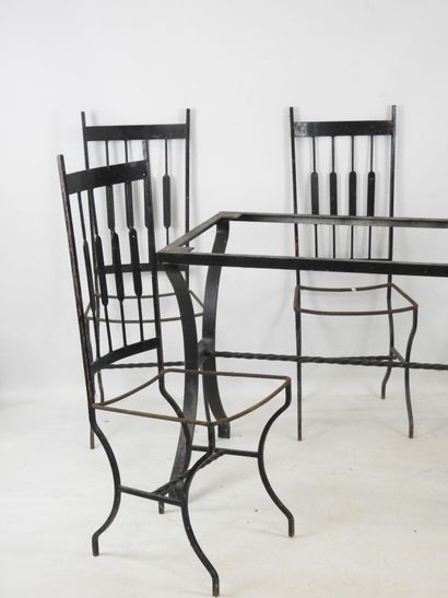GARDEN SALON in wrought iron with twisted...