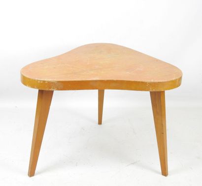 LOW TABLE in beech, the three-lobed top resting...