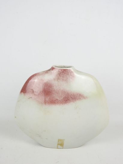 White and pink glazed ceramic Lentille vase....