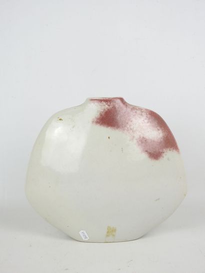 White and pink glazed ceramic Lentille vase....