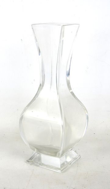 BACCARAT: Square baluster crystal vase. H:...