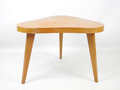 LOW TABLE in beech, the three-lobed top resting...