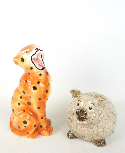 ATHEZZA: Pig in beige and gray crackle ceramic....