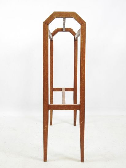Oak garment rack. H. 81.5 - W.63 - D. 22.5...