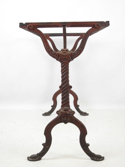 PASQUIER à TOURS: Wrought-iron bistro table...