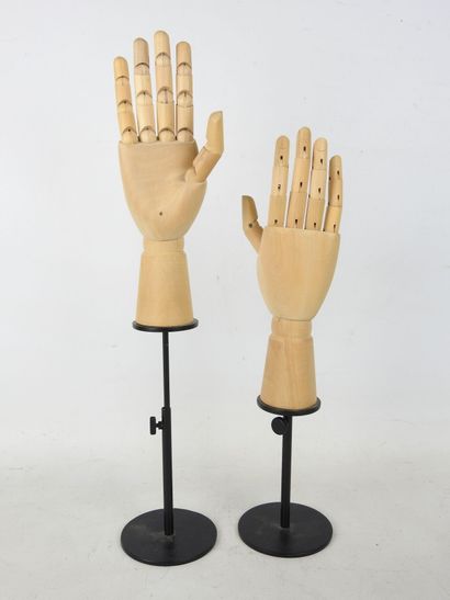 TWO HANDS for painter, articulated, in wood...