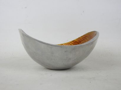 SARREGUEMINES: Pair of earthenware dishes...