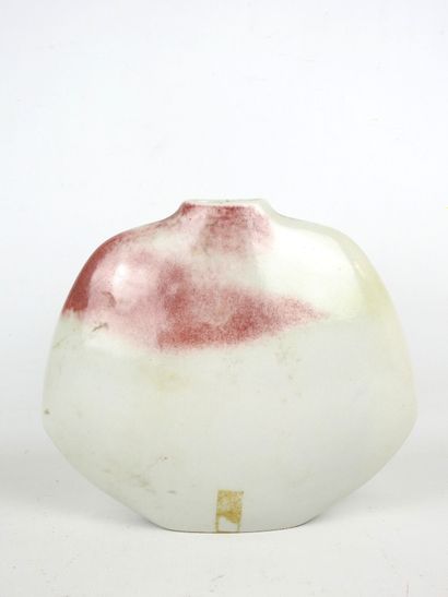 White and pink glazed ceramic Lentille vase....