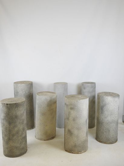 SIX LARGE PRESENTOIRS - Cylindrical cardboard...