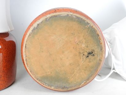 PAIR OF LAMPS in orange ceramic with black...