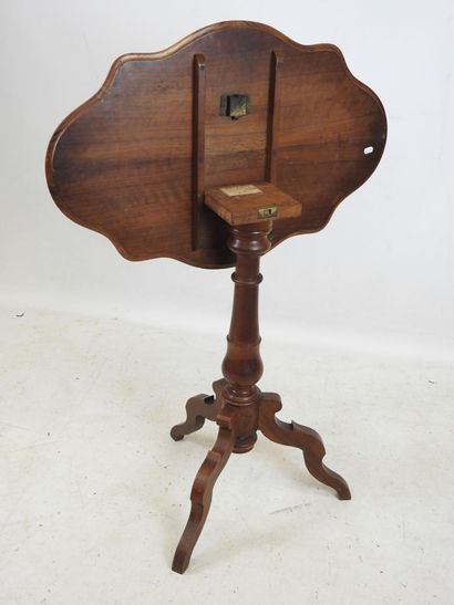 Wooden violin-shaped GUERIDON with folding...