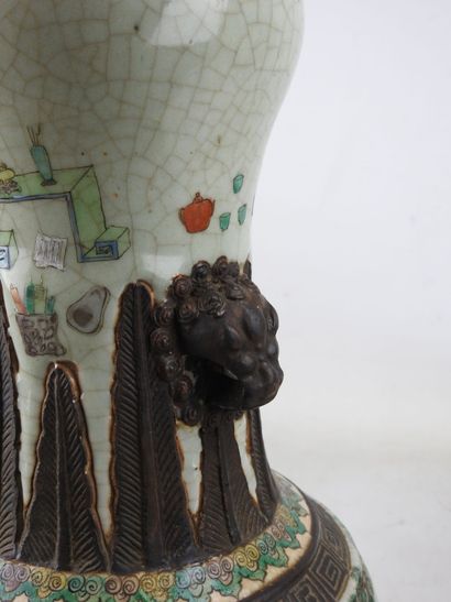 CHINA: Nanking vase with two handles in cracked...