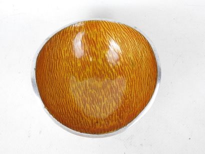 SARREGUEMINES: Pair of earthenware dishes...