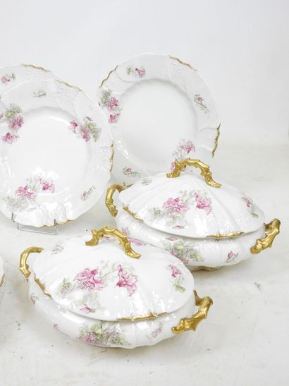 LIMOGES: Part of a porcelain dinner service...