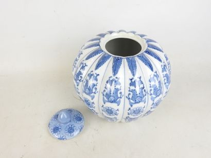 NANKIN: Crackled ceramic baluster vase with...