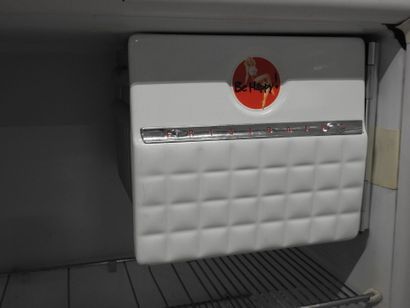COCA COLA: Red enameled and chromed metal...