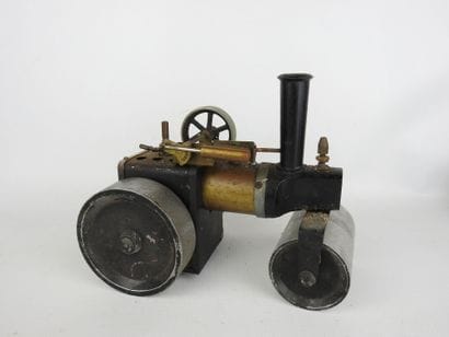 MAMOD (England): Steamroller vehicle in black...