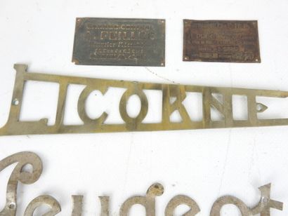 TWELVE automotive PLATES and INSIGNES including:...