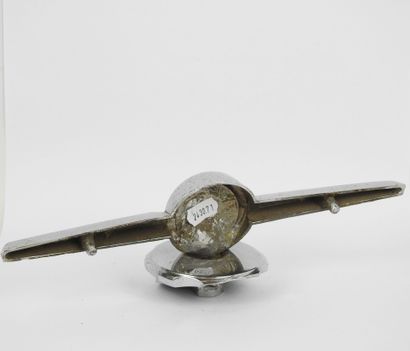 MORRIS: Chrome-plated metal automobile mascot...