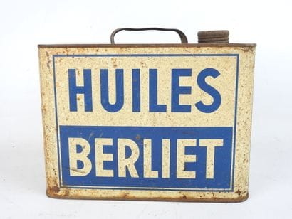 BERLIET: Oil can in lithographed sheet metal....