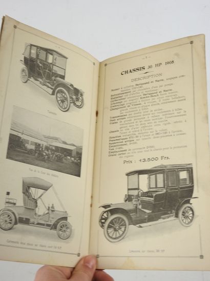 AUTOMOBILE BROCHURE: 
