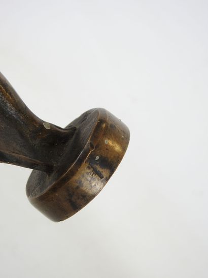 AUTOMOBILE MASCOTTE in bronze with brown...