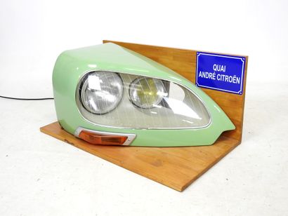 CITROEN: Green lacquered DS fender with headlight...
