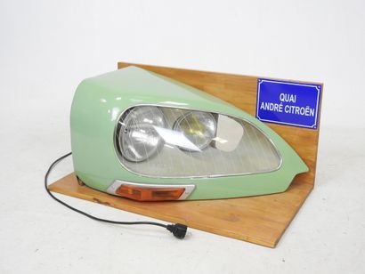 CITROEN: Green lacquered DS fender with headlight...